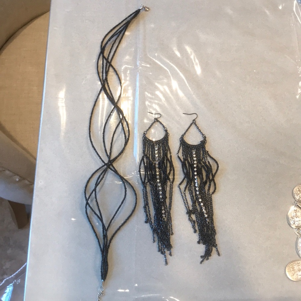 Black Earring / Necklace Set
